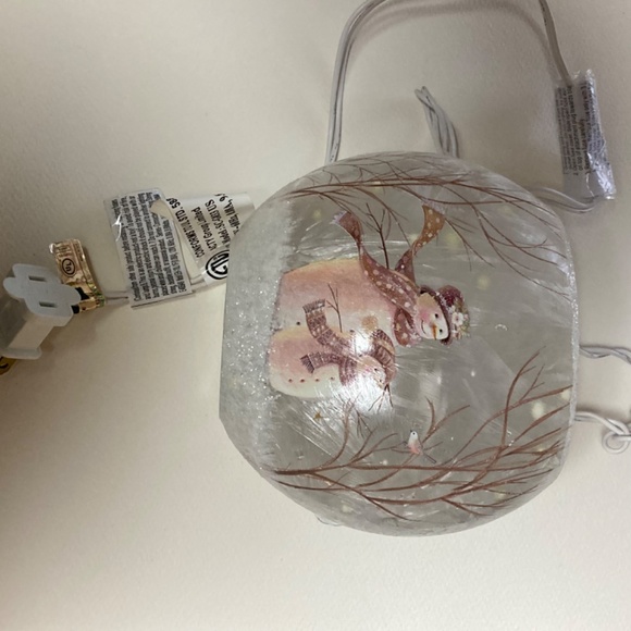 New  Winter Small Snowman / Mini Lights Inside - Picture 4 of 11